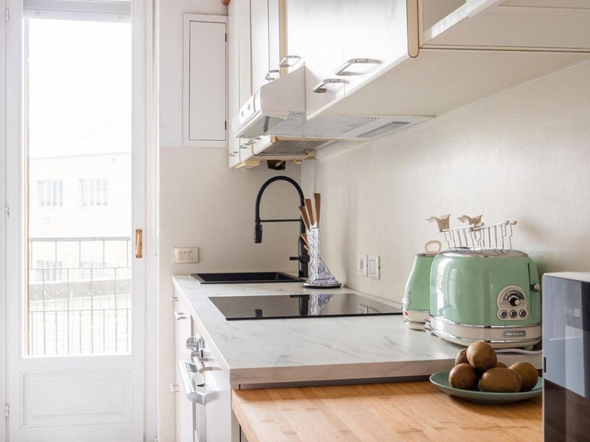 The Rent - Two-bedroom In Maciachini District * Milano