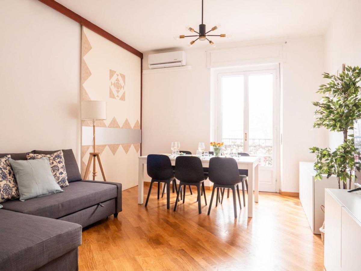 The Rent - Two-bedroom In Maciachini District Milano