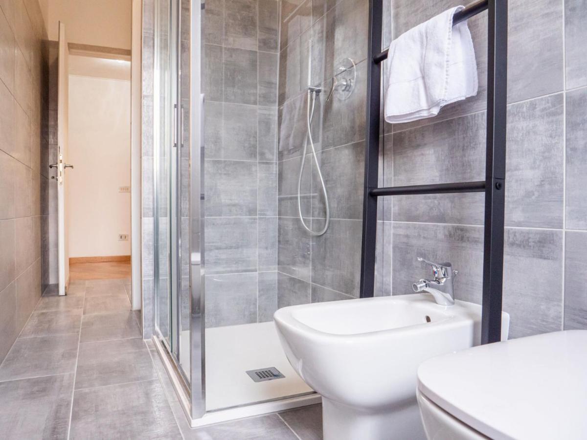 The Rent - Two-bedroom In Maciachini District Appartamento *
